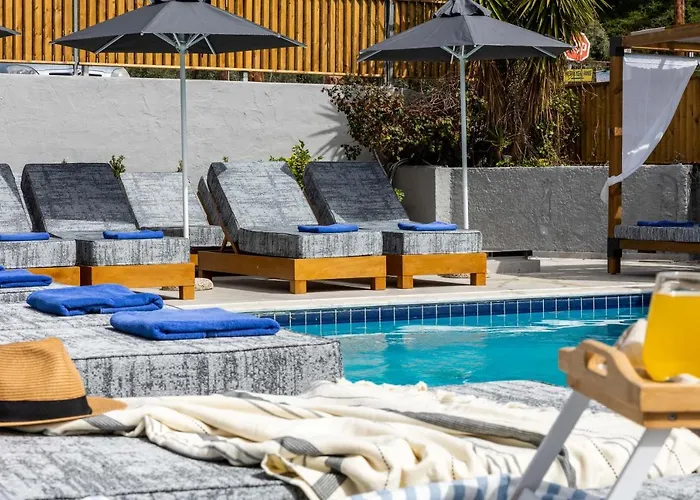 Skiathos Thalassa Cape Hotel, Philian And